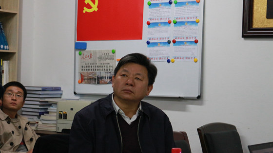 杨仁树校长到成人漫画
调研交流